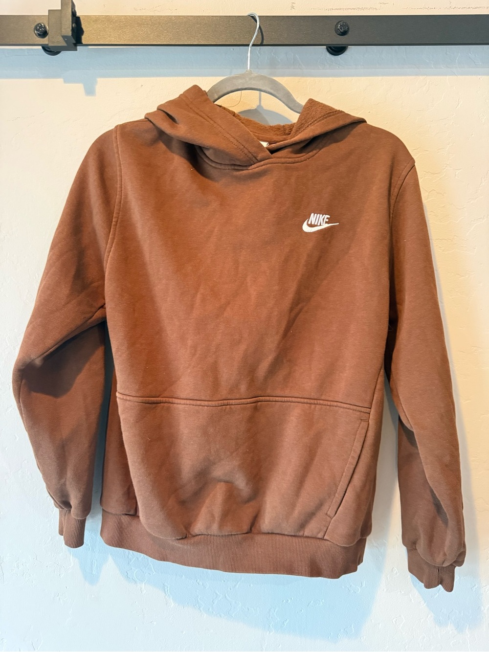 Nike Youth XL Pullover Hoodie Brown Cozy Sweatshirt